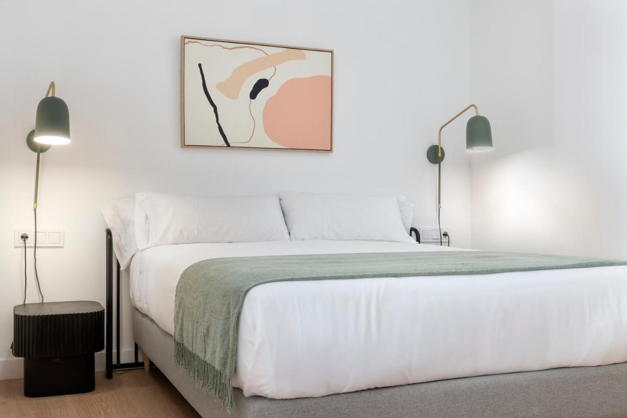 Suites Maestranza - Santas Patronas By Magno Apartments Séville Extérieur photo
