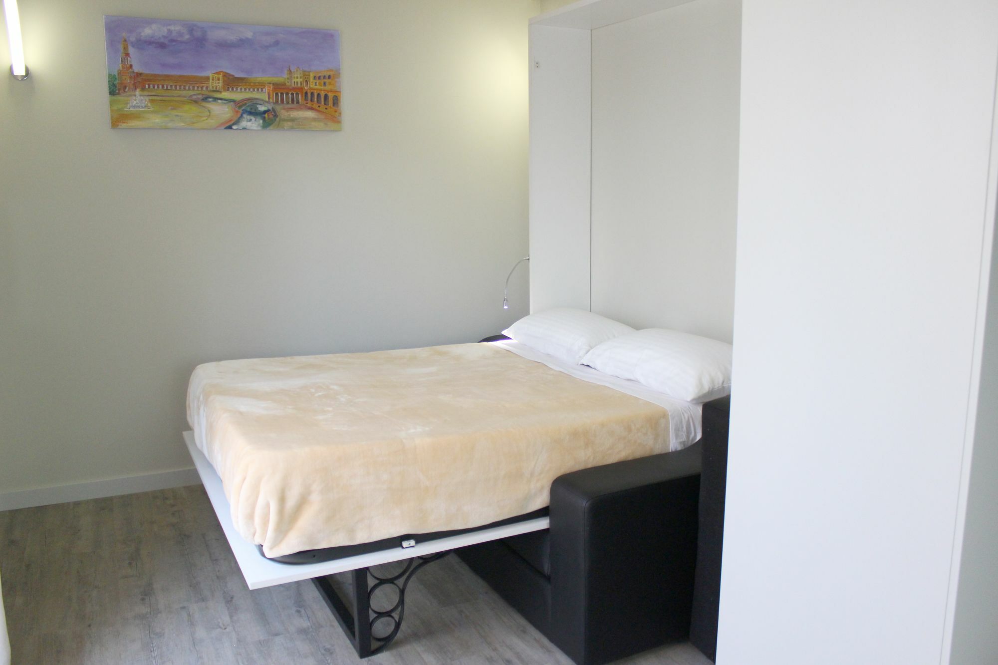 Suites Maestranza - Santas Patronas By Magno Apartments Séville Extérieur photo